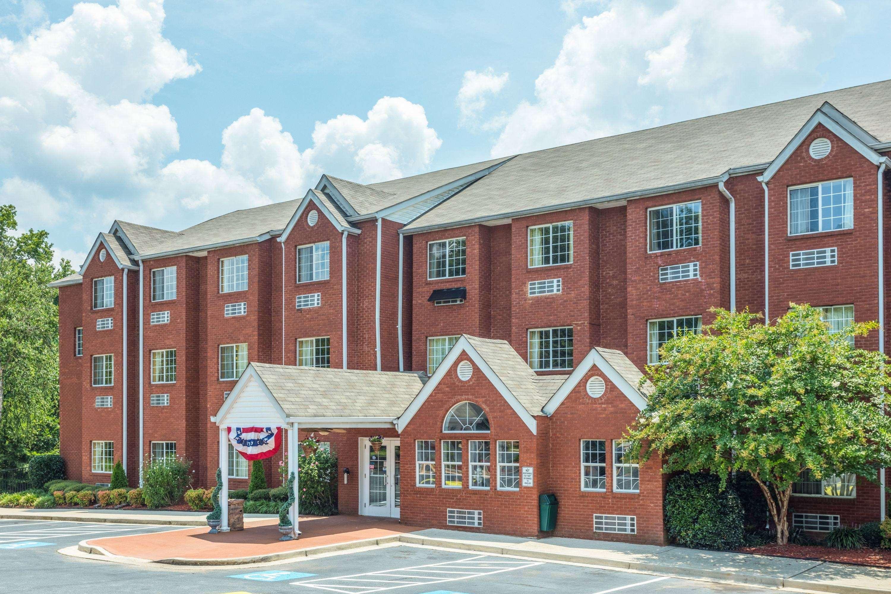 Microtel Inn & Suites By Wyndham Stockbridge/Atlanta I-75 Exterior foto